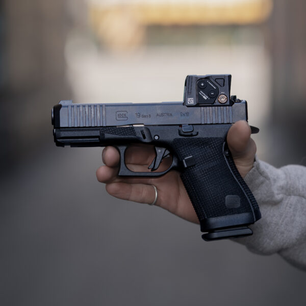 GLOCK GEN6 19 W/ AIMPOINT COA